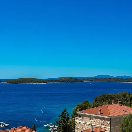 Tia Hvar View Apartman