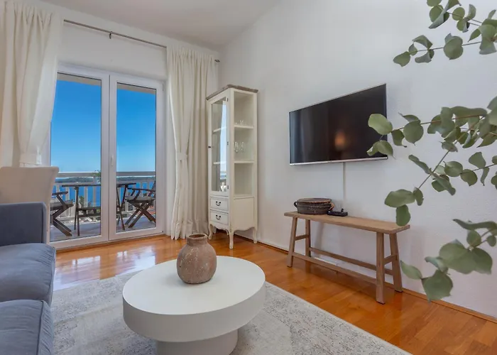 Tia Hvar View Apartman