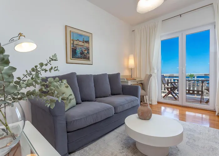 Tia Hvar View 赫瓦尔