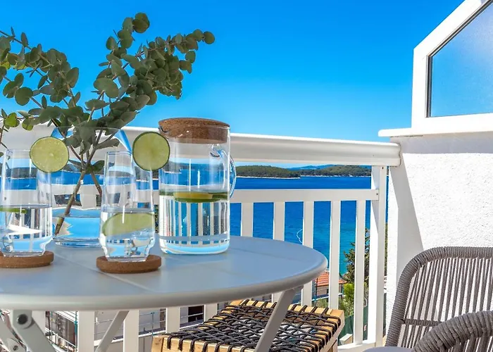 公寓 Tia Hvar View 赫瓦尔